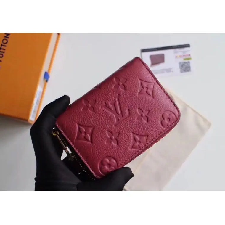 LV 19B570142 Bags 0518